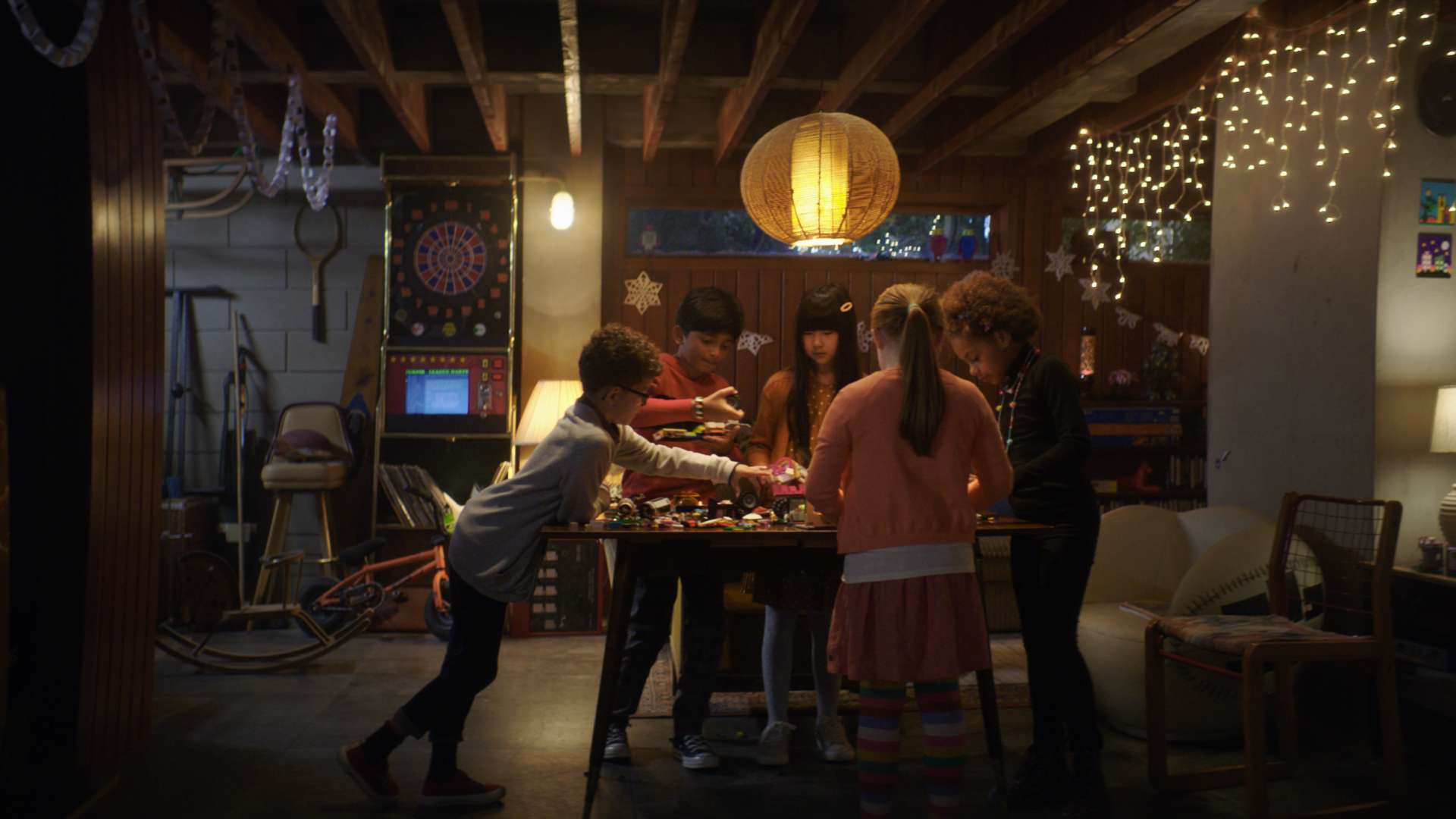 LEGO - UN REGALO DA CREARE. UN REGALO DA DONARE. 